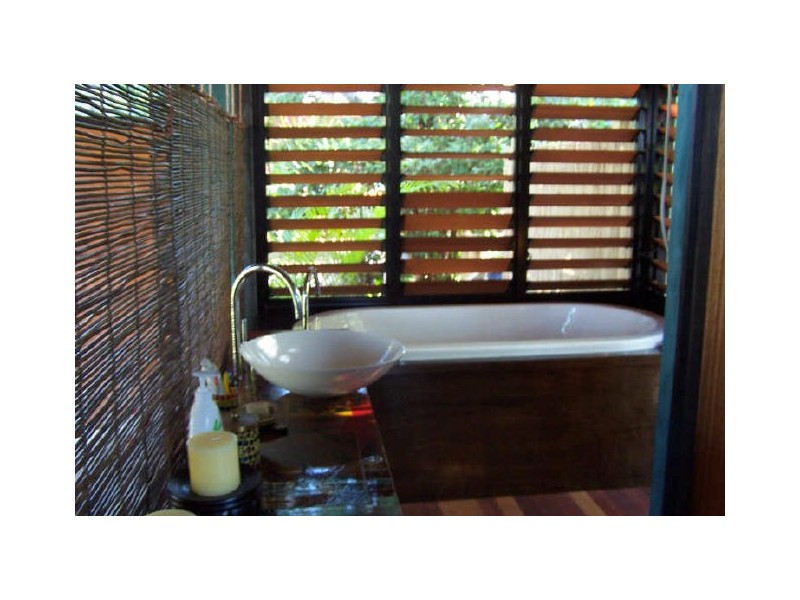 25/15-17 South Street, Kirra QLD 4225