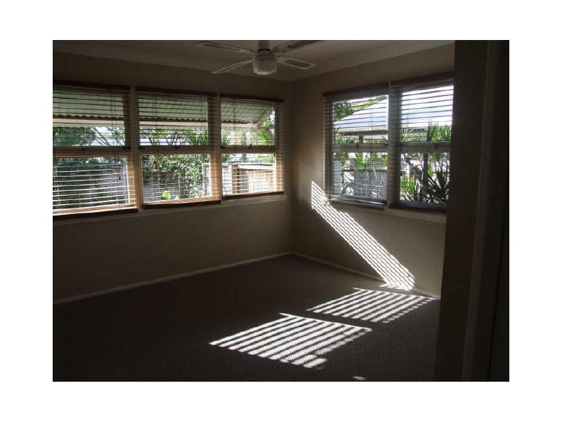 28 West Wyberba Street, Tugun QLD 4224