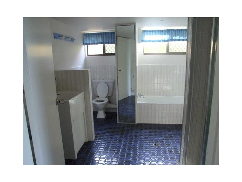 3/240-242 Pacific Parade, Bilinga QLD 4225