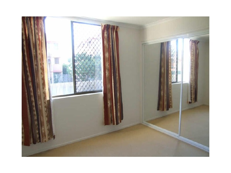 3/240-242 Pacific Parade, Bilinga QLD 4225