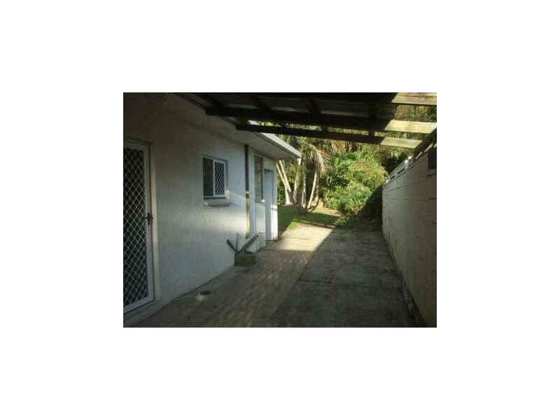 2/20 Hooper Drive, Currumbin QLD 4223