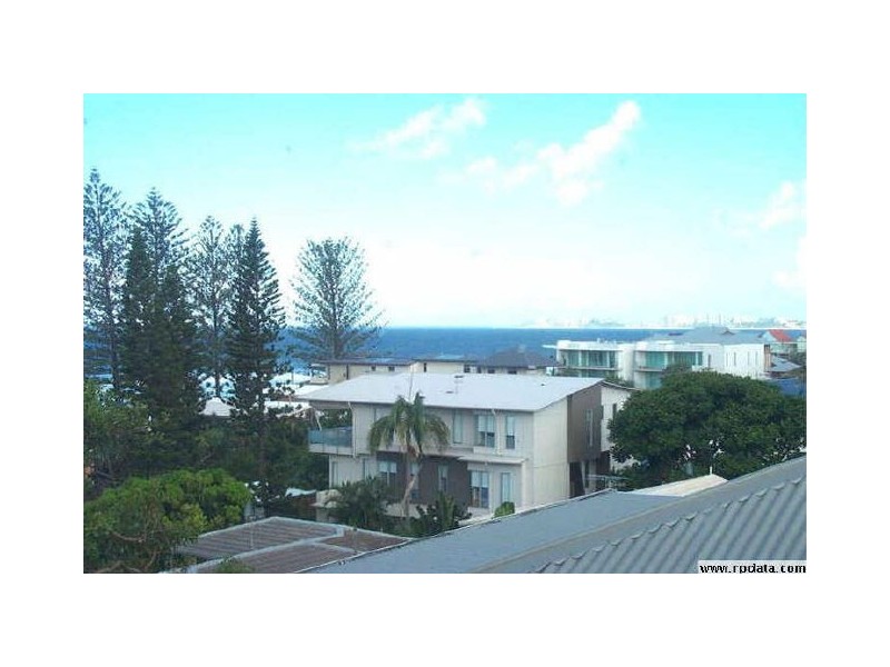 19 Woodgee Street, Currumbin QLD 4223