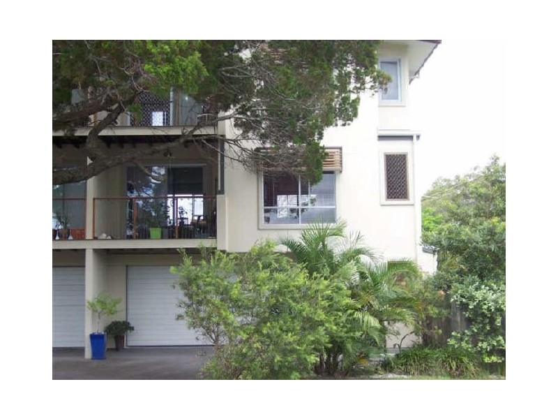 4/4 Station Street, Tugun QLD 4224