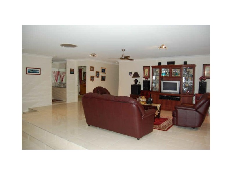 41 Sawtell Drive, Currumbin Waters QLD 4223