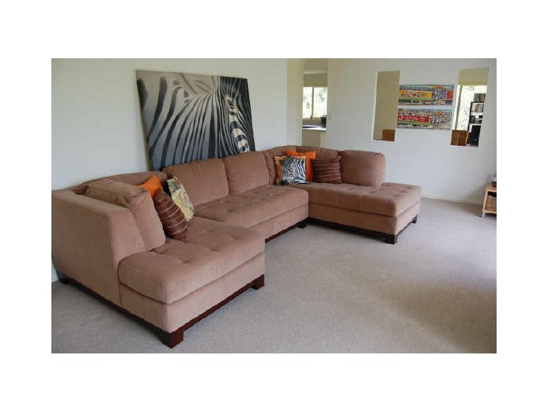 23 Tipuana St, Elanora QLD 4221