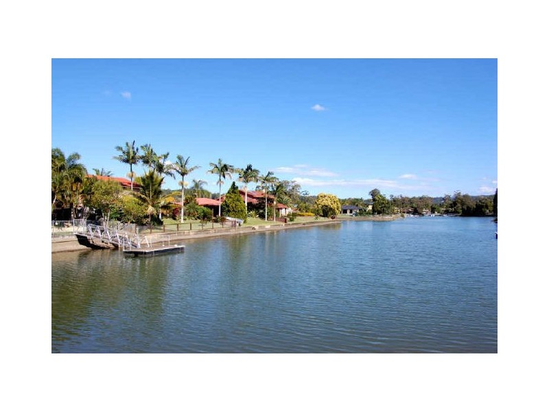 38 Mainsail St, Currumbin Waters QLD 4223