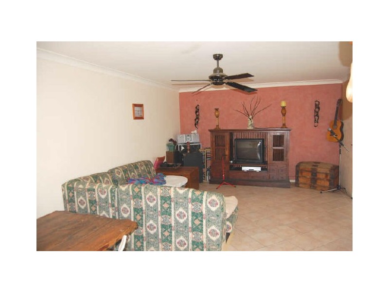 38 Mainsail St, Currumbin Waters QLD 4223