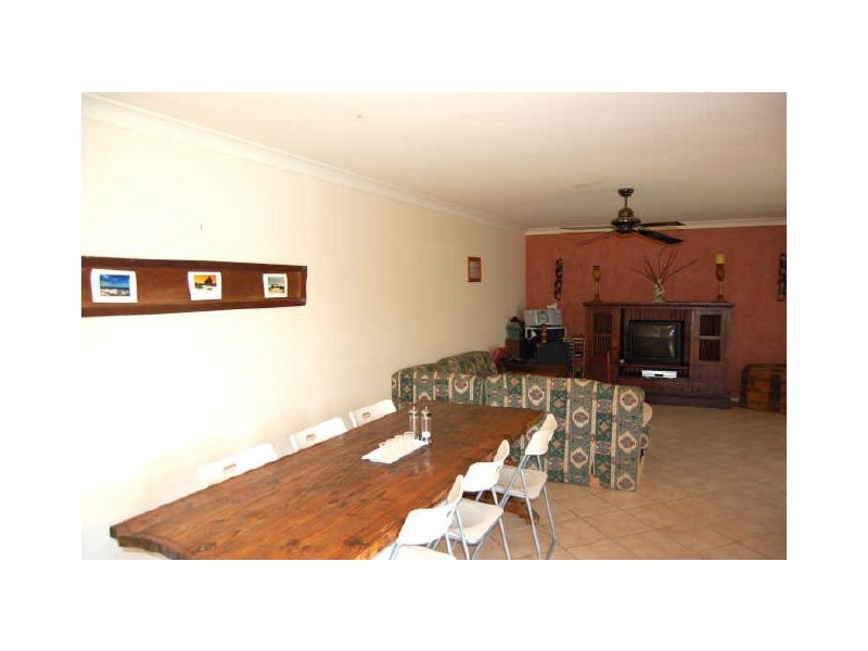 38 Mainsail St, Currumbin Waters QLD 4223