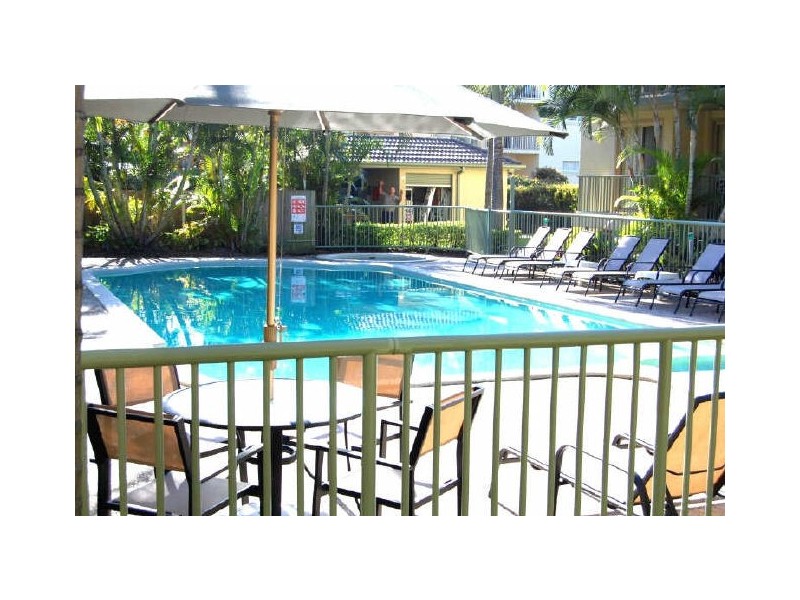 10/37 Golden Four Dr, Bilinga QLD 4225