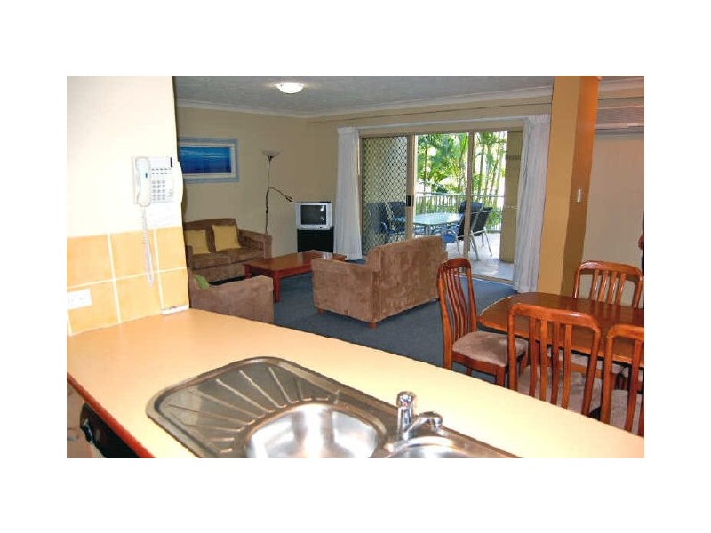 10/37 Golden Four Dr, Bilinga QLD 4225