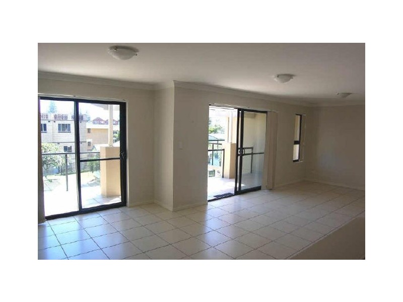 16/111-113 Golden Four Dr, Bilinga QLD 4225