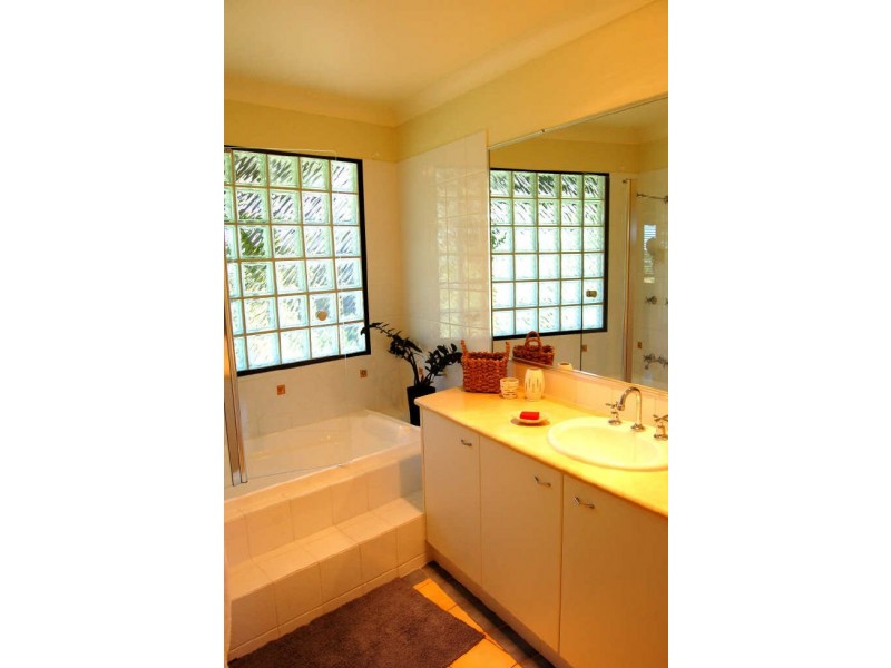50 Kitchener St, Tugun QLD 4224
