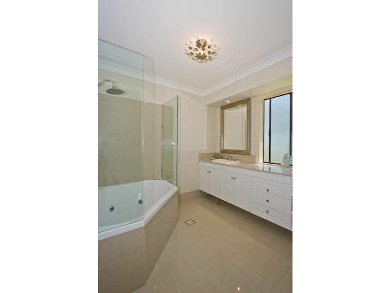 57 Westminster Blvde, Elanora QLD 4221
