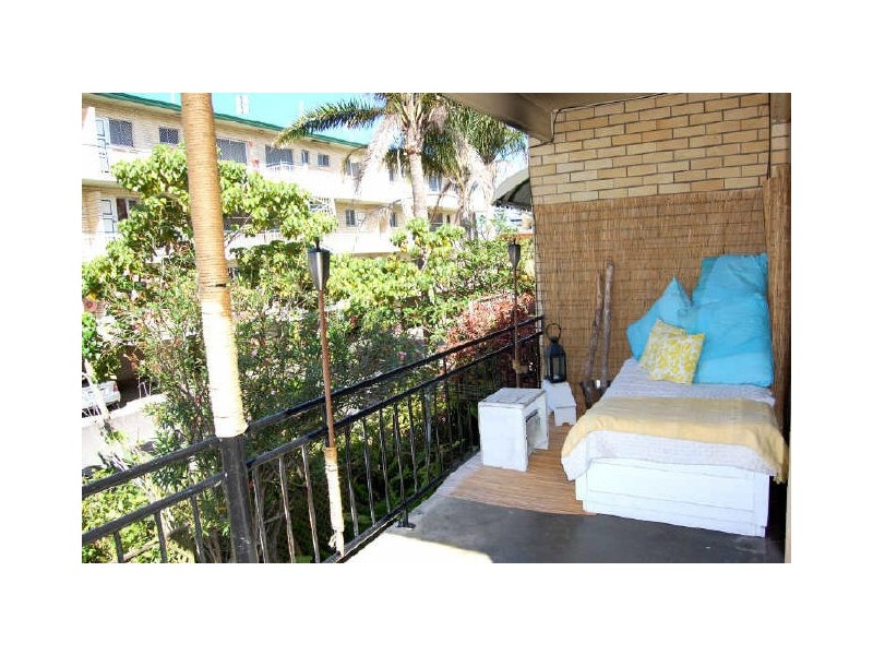 2/189 Golden Four Dr, Bilinga QLD 4225