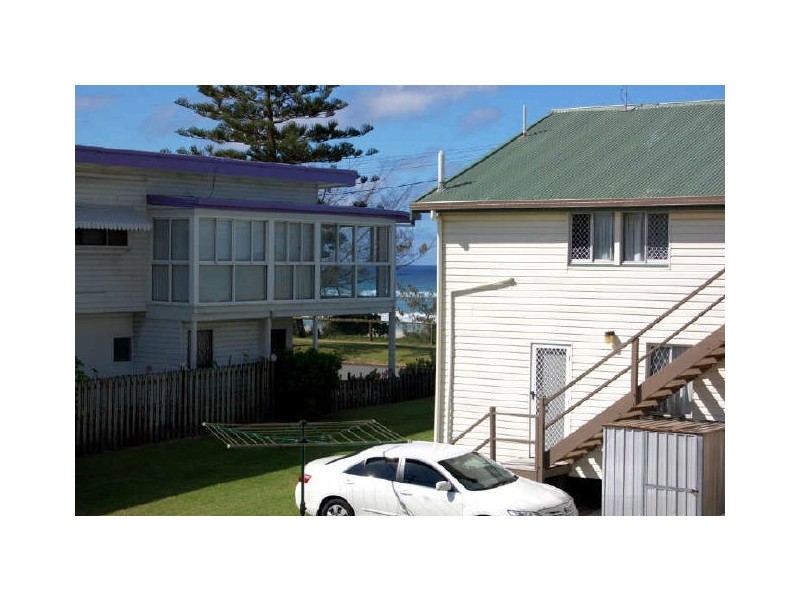 2/189 Golden Four Dr, Bilinga QLD 4225