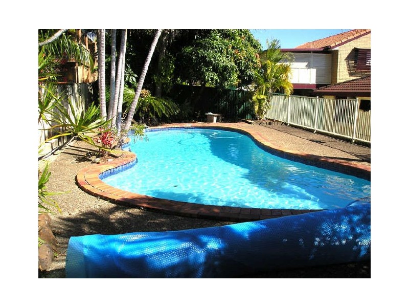 36 Ironbark St, Elanora QLD 4221