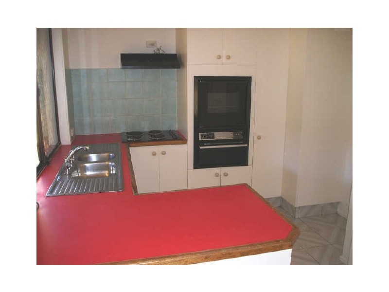 36 Ironbark St, Elanora QLD 4221