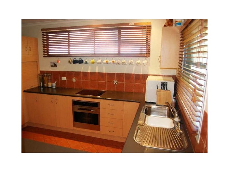 5 Winders Av, Tugun QLD 4224