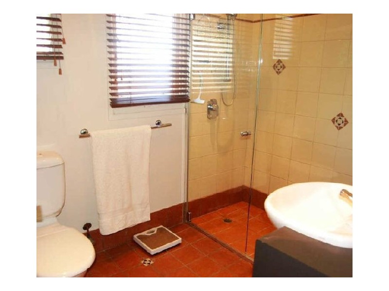 5 Winders Av, Tugun QLD 4224