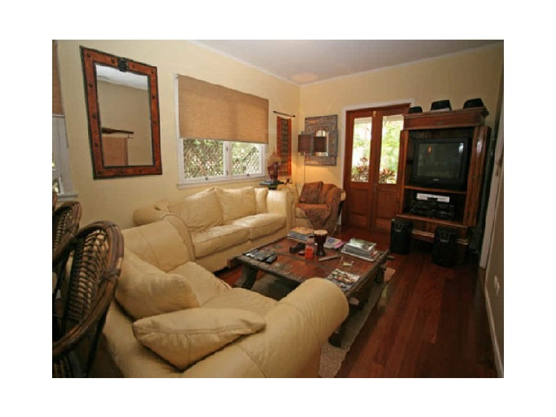 17 Wade St, Tugun QLD 4224