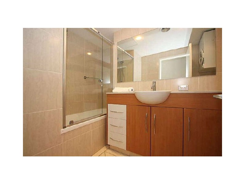 2/ 479  Golden Four Dr, Tugun QLD 4224