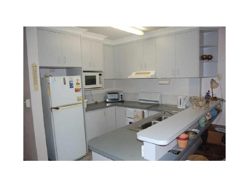 1/4 Clancy Ct, Tugun QLD 4224