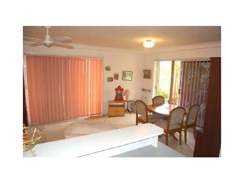 1/4 Clancy Ct, Tugun QLD 4224