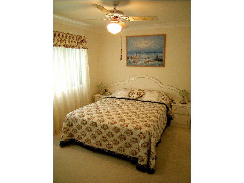 2/10 Rosewater Cr, Tugun QLD 4224