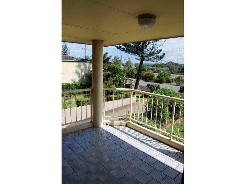 4 / 287 Golden Four Dr, Bilinga QLD 4225