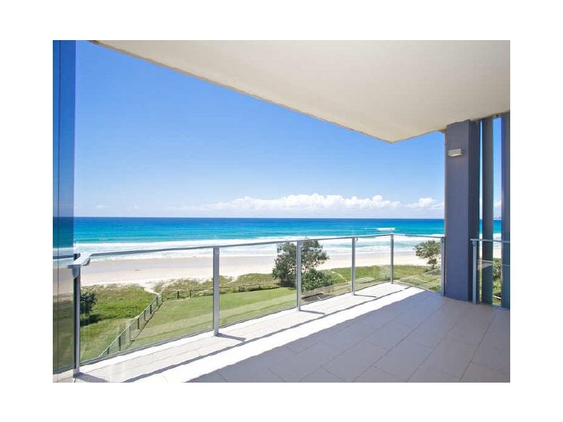 4/399 Golden Four Dr, Tugun QLD 4224