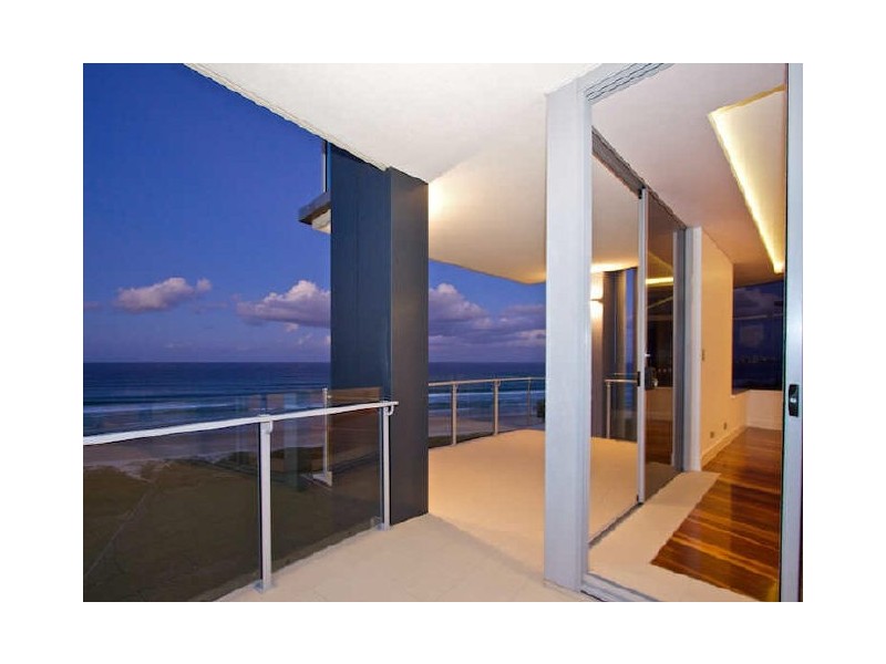 4/399 Golden Four Dr, Tugun QLD 4224