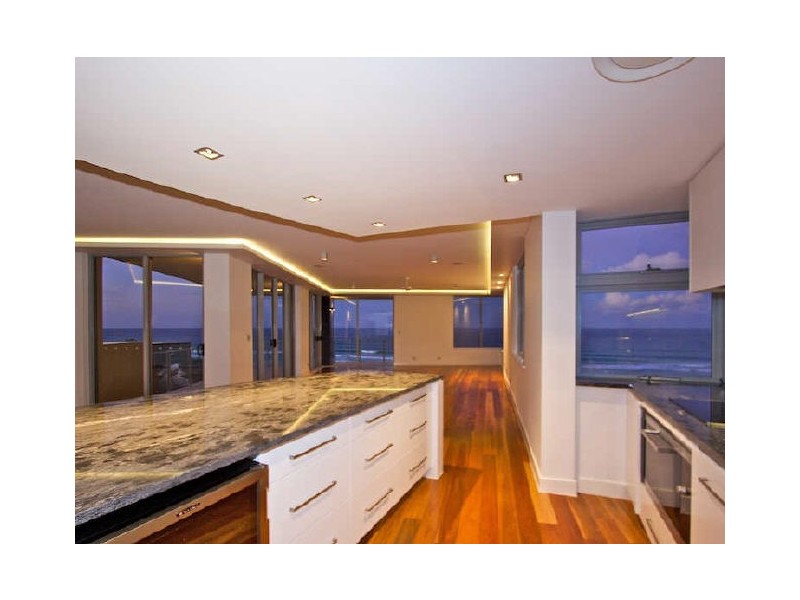 4/399 Golden Four Dr, Tugun QLD 4224