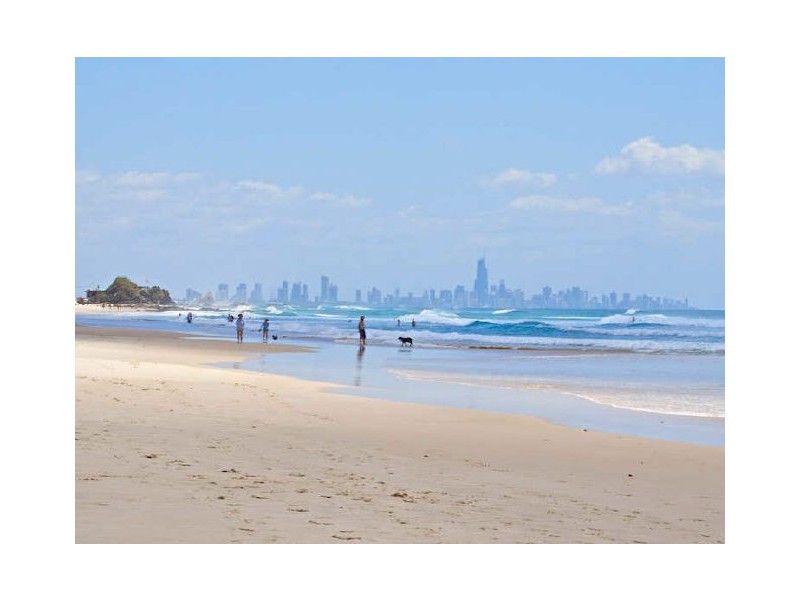 4/399 Golden Four Dr, Tugun QLD 4224