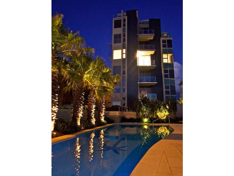 4/399 Golden Four Dr, Tugun QLD 4224