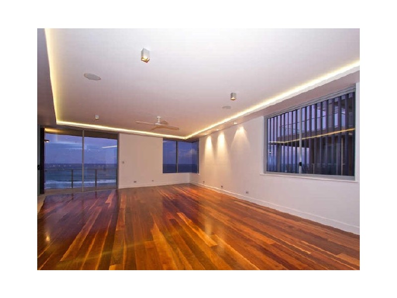 4/399 Golden Four Dr, Tugun QLD 4224