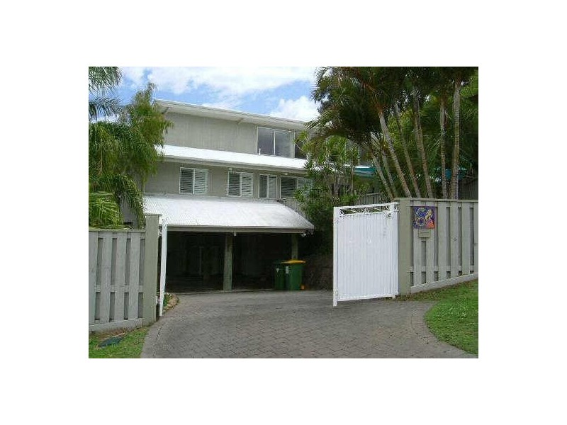 6 Bob Barnard Drive, Tugun QLD 4224