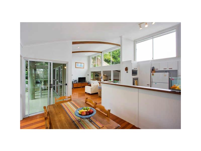 6 Bob Barnard Drive, Tugun QLD 4224