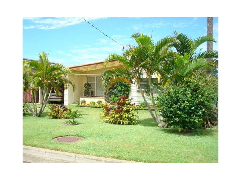 320 Adina Avenue, Bilinga QLD 4225