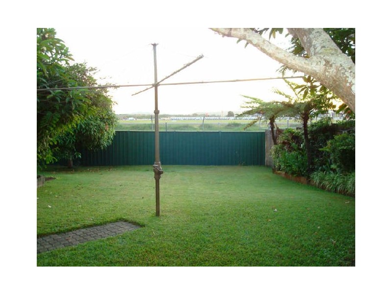 320 Adina Avenue, Bilinga QLD 4225