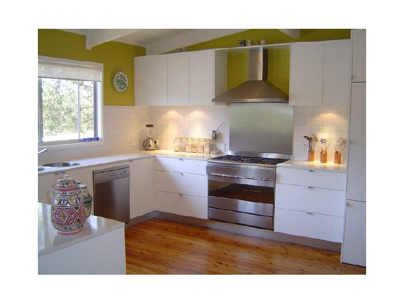 8 Domain Road, Currumbin QLD 4223