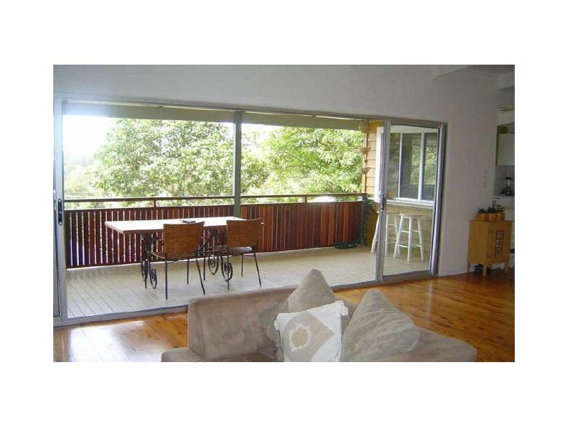 8 Domain Road, Currumbin QLD 4223