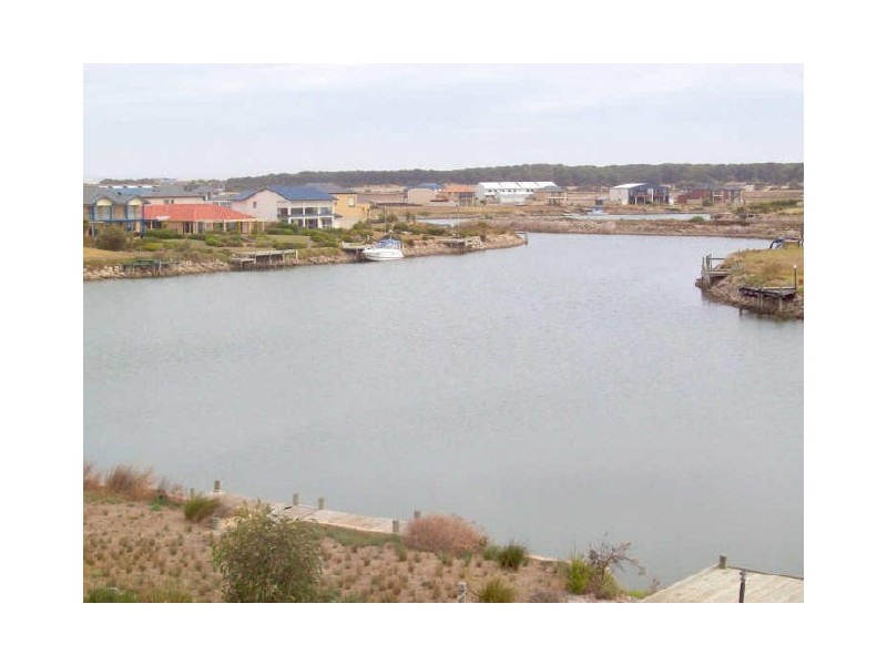 32 Gow Drive, Hindmarsh Island SA 5214