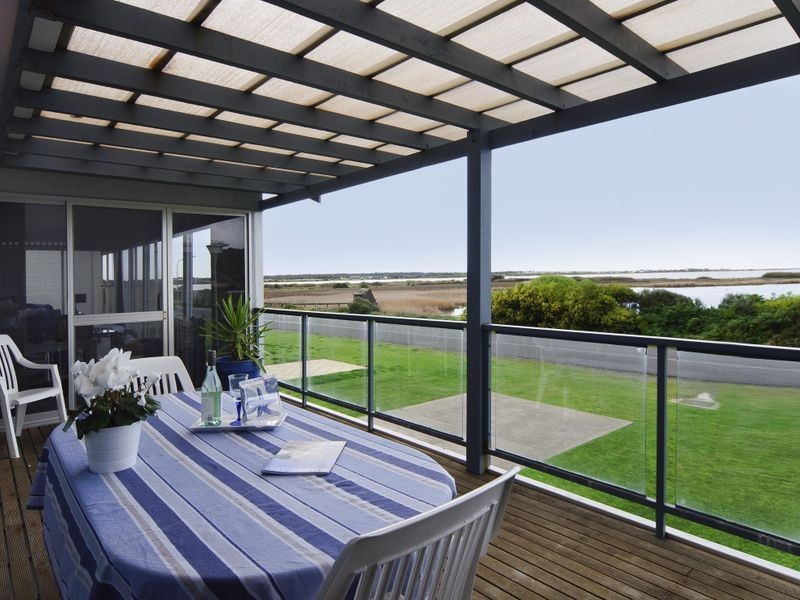 11 Barrage Road, Goolwa South SA 5214