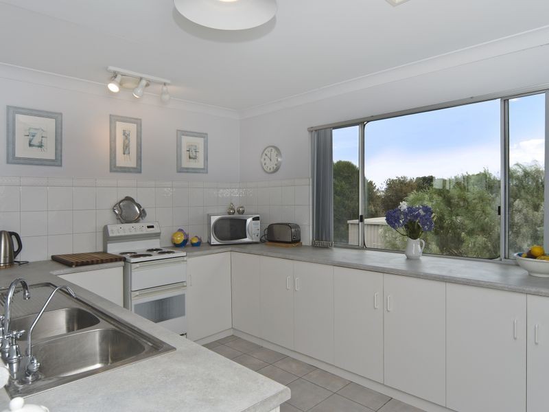 11 Barrage Road, Goolwa South SA 5214