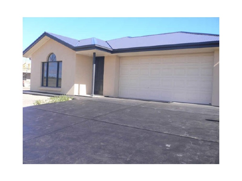 85 Blanche Parade, Hindmarsh Island SA 5214