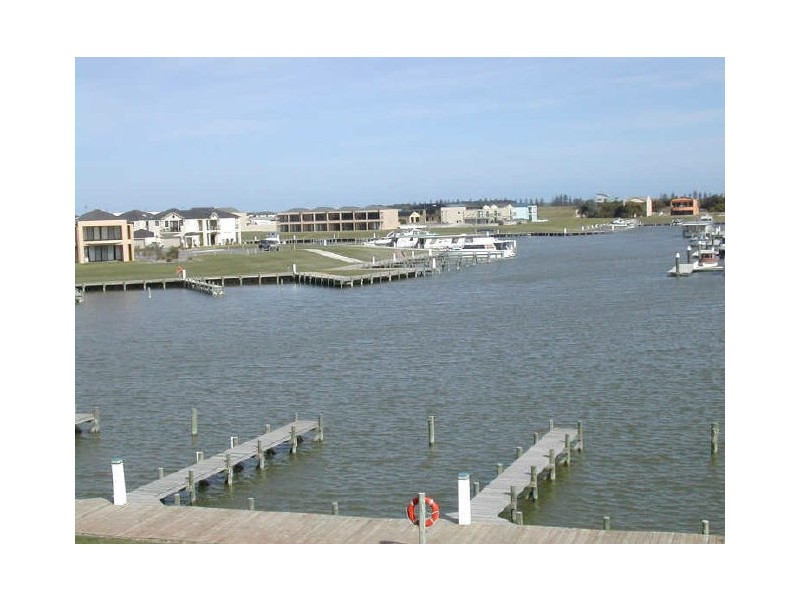 4 Tolarno Drive, Hindmarsh Island SA 5214