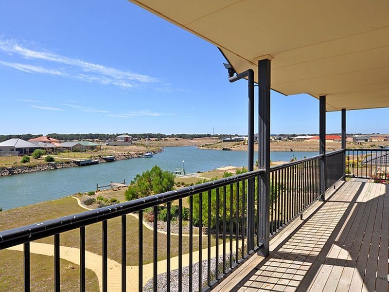 135 Wentworth Parade, Hindmarsh Island SA 5214