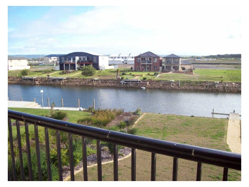 135 Wentworth Parade, Hindmarsh Island SA 5214