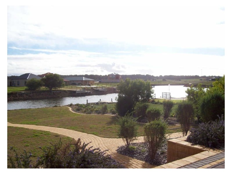 135 Wentworth Parade, Hindmarsh Island SA 5214
