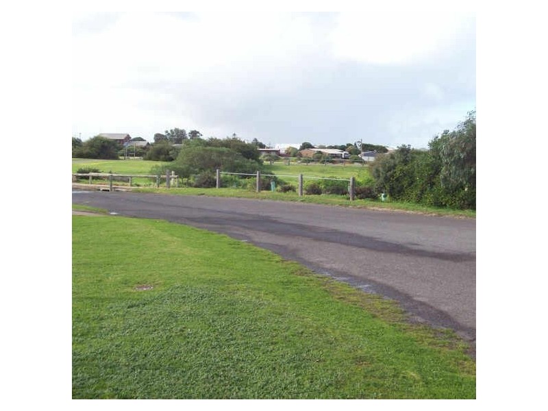 2 Abbott Avenue, Middleton SA 5213